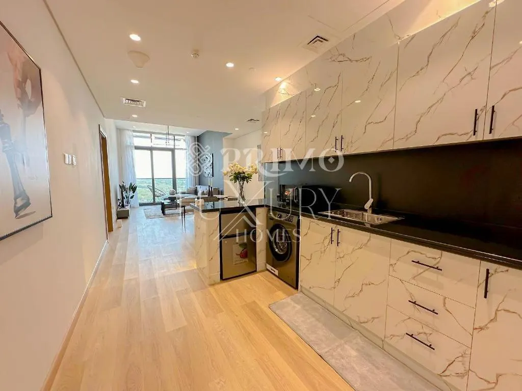 Comfy 1-Bedroom Apartment At Blue Wave - Liwan Dubai