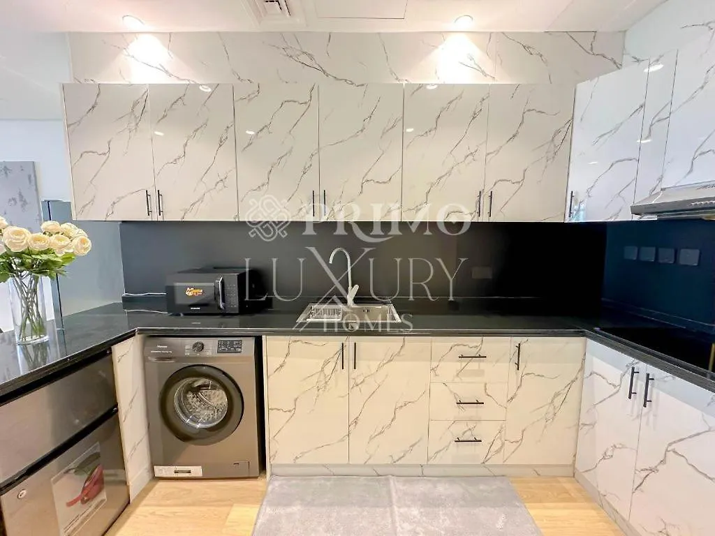 Comfy 1-Bedroom Apartment At Blue Wave - Liwan Dubai