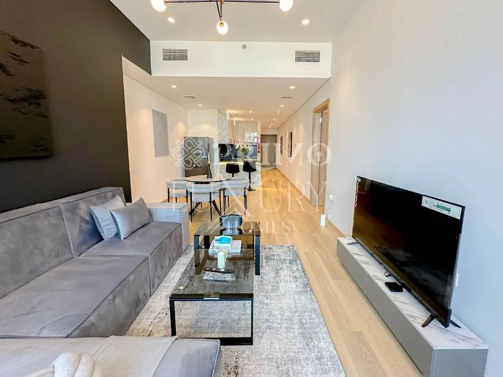 Comfy 1-Bedroom Apartment At Blue Wave - Liwan Dubai