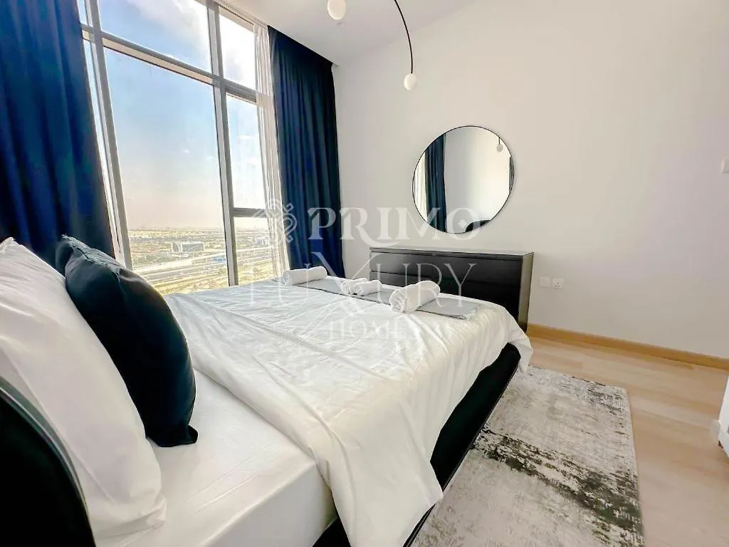 Comfy 1-Bedroom Apartment At Blue Wave - Liwan Dubai