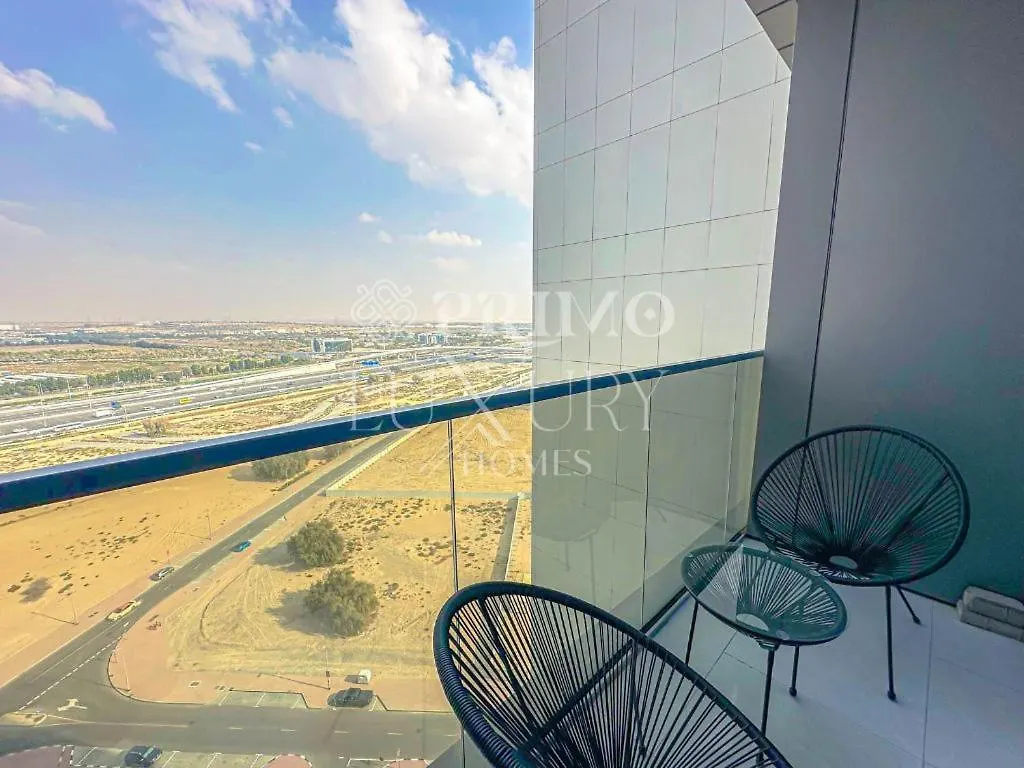 Comfy 1-Bedroom Apartment At Blue Wave - Liwan Dubai